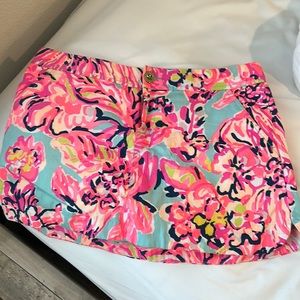 Lilly Pulitzer size 2 skort with pockets